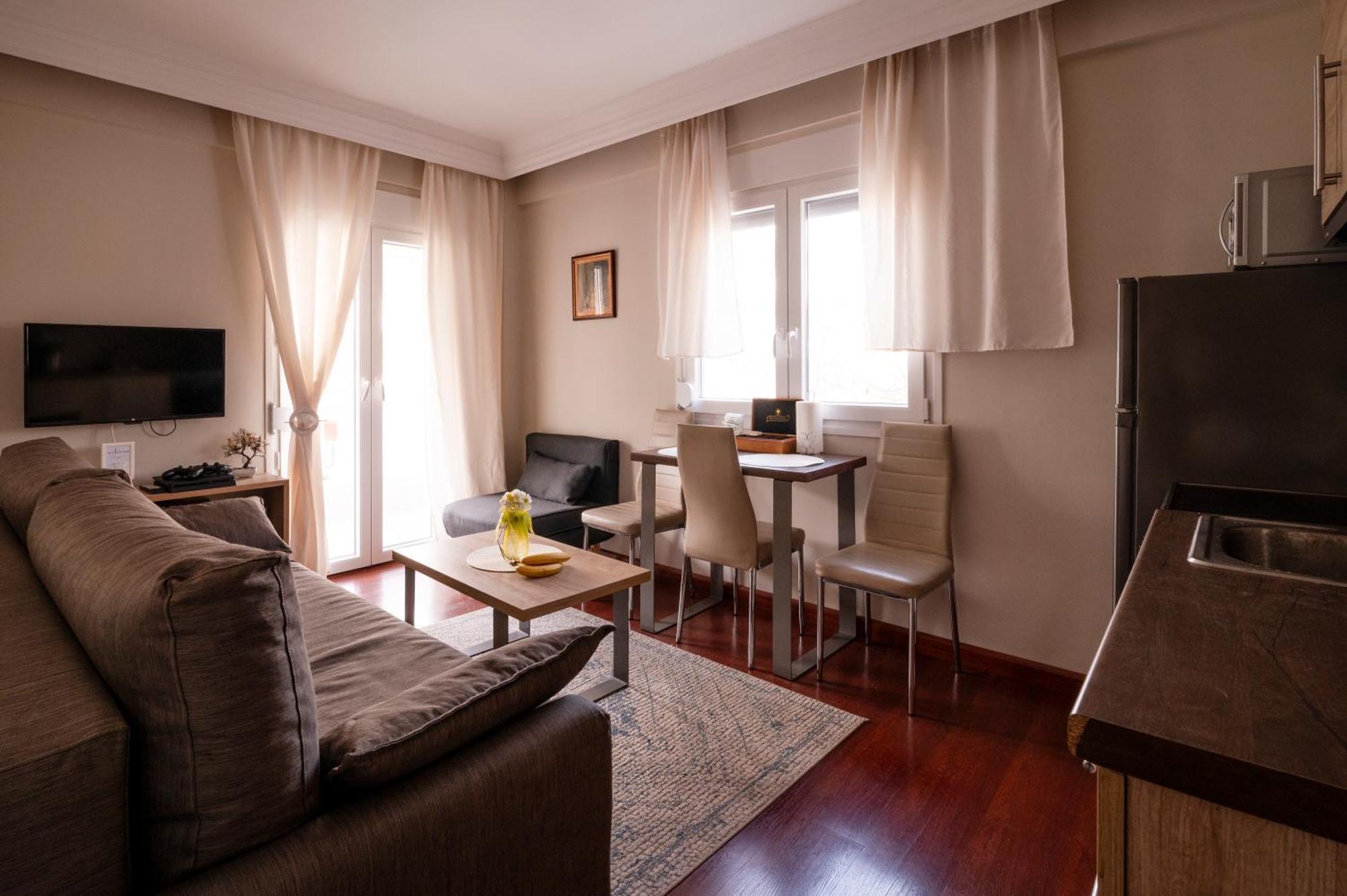 Emi'S Beach Apartment Nea Kallikrateia Extérieur photo